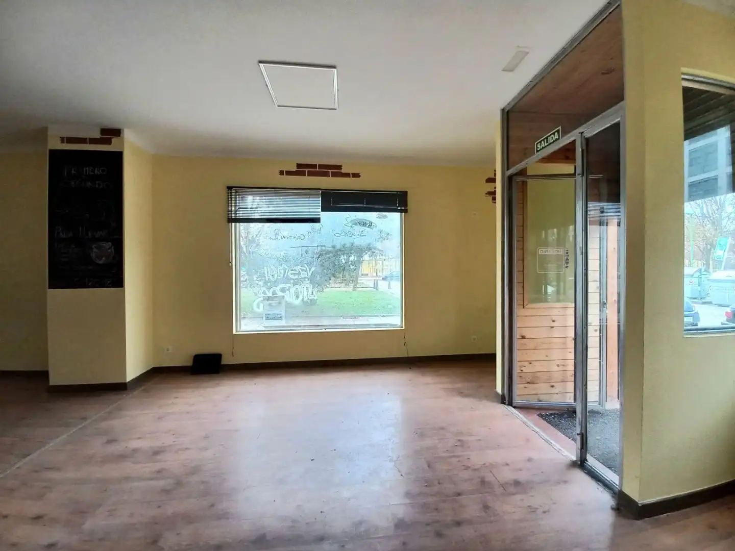 Commercial properties for rent in N/A, Universidad - Las Huelgas