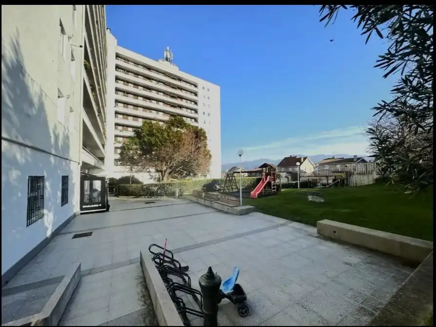 Vista exterior de Local en venda en Vigo 