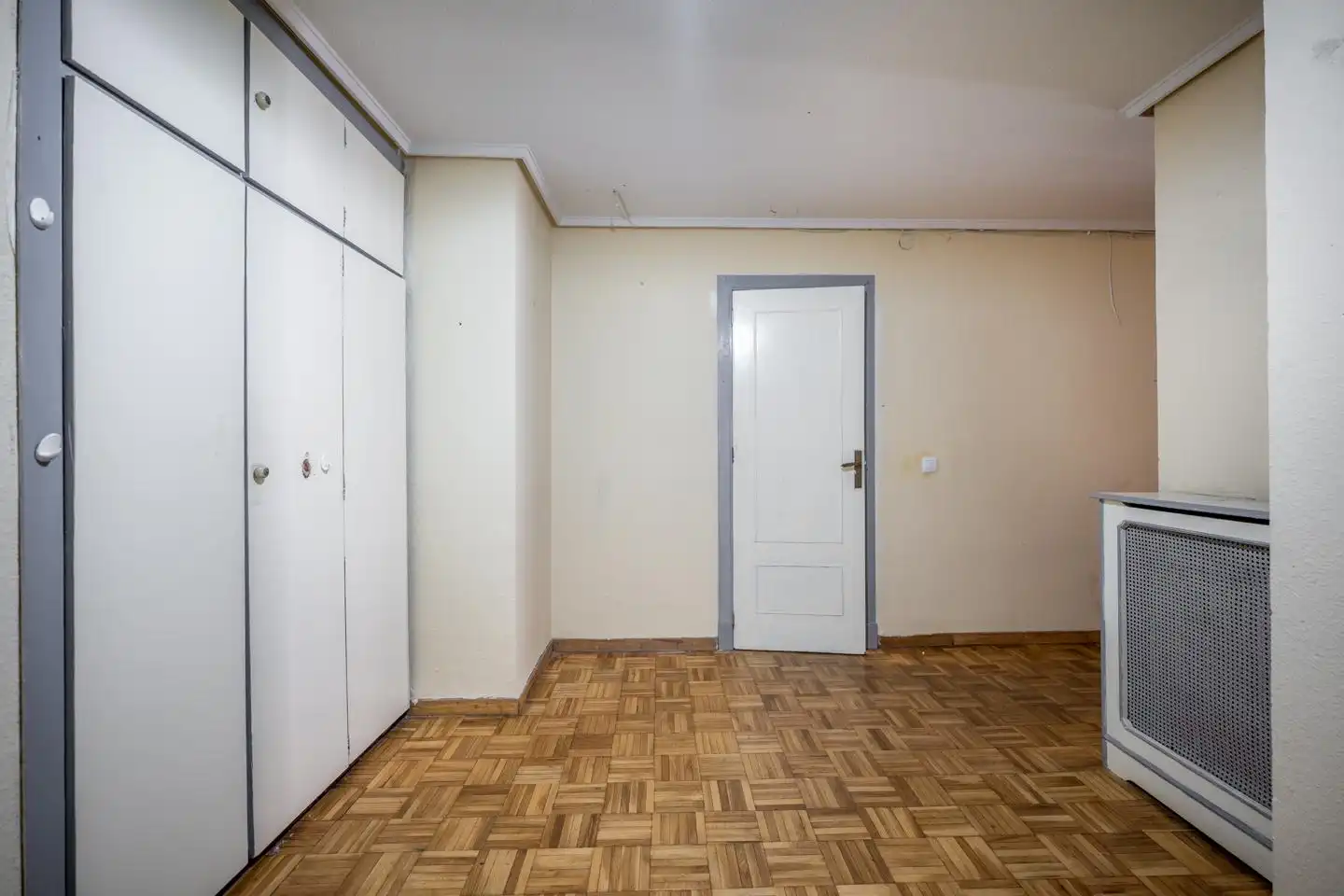 Habitación de Piso en venta en Ávila con Calefacción, Parquet y Terraza