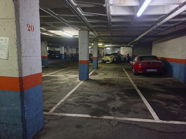 Aparcamiento en venta en Carrer de la Indústria