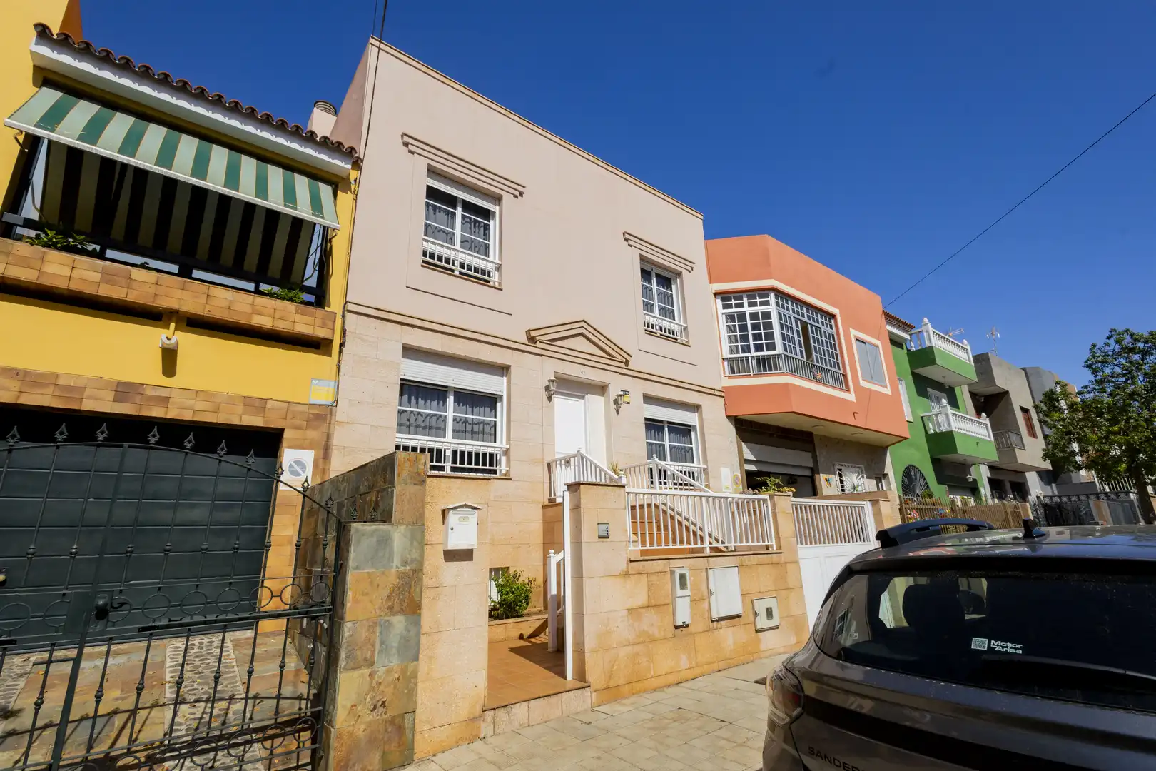 Vista exterior de Casa o xalet en venda en San Cristóbal de la Laguna amb Terrassa i Traster
