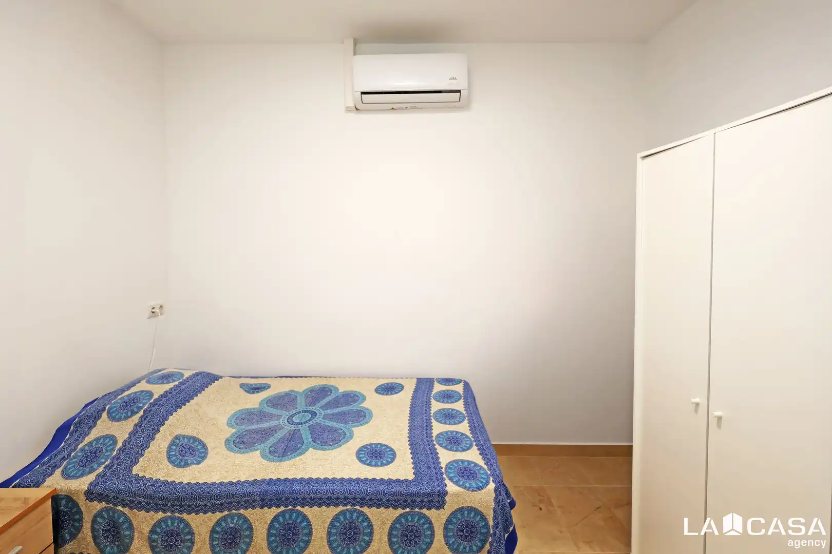 Dormitori de Planta baixa en venda en L'Hospitalet de Llobregat amb Calefacció, Terrassa i Traster
