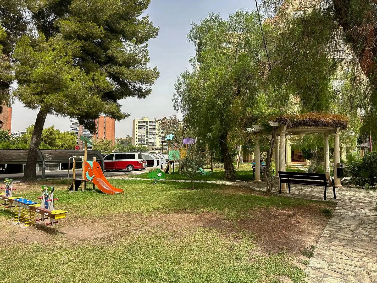Aparcament de Pis en venda en Alicante / Alacant amb Aire condicionat i Piscina comunitària
