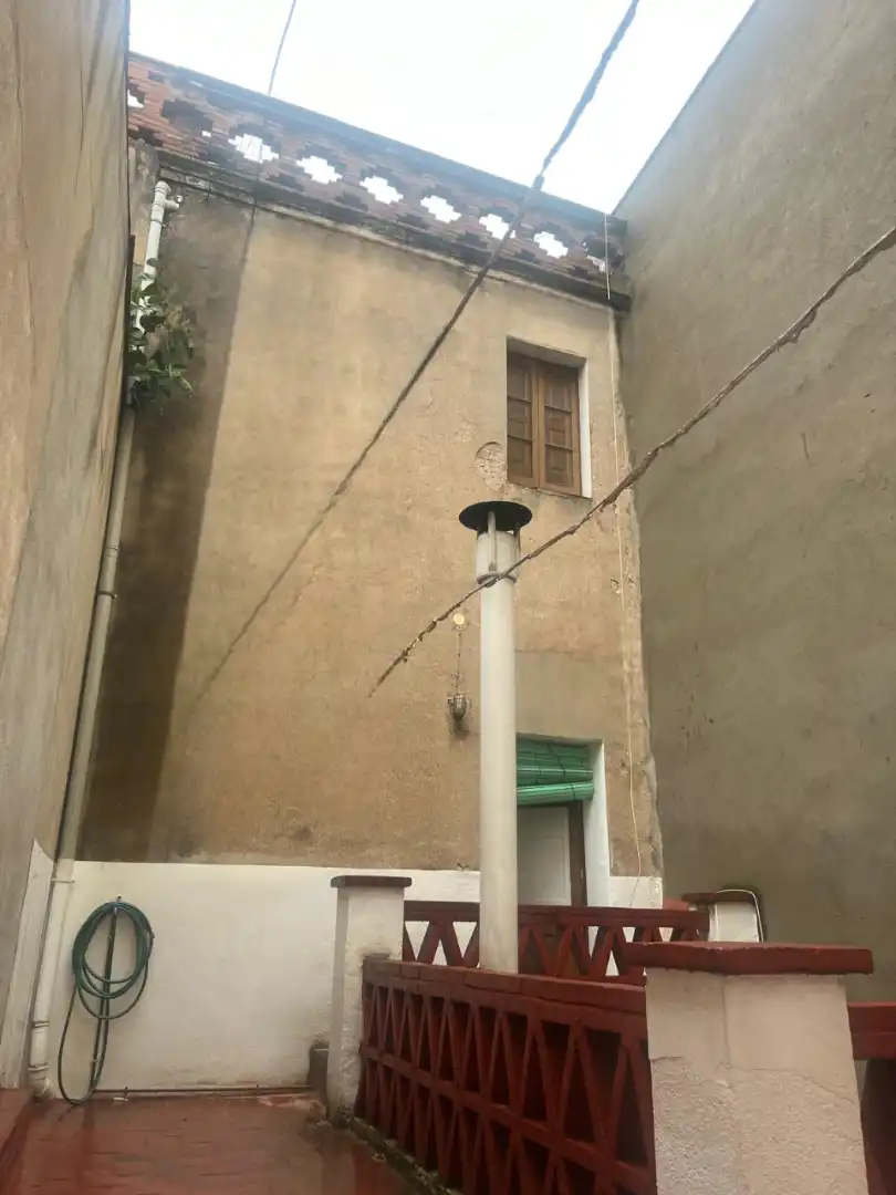 Vista exterior de Casa o xalet en venda en Mollet del Vallès amb Balcó i Alarma