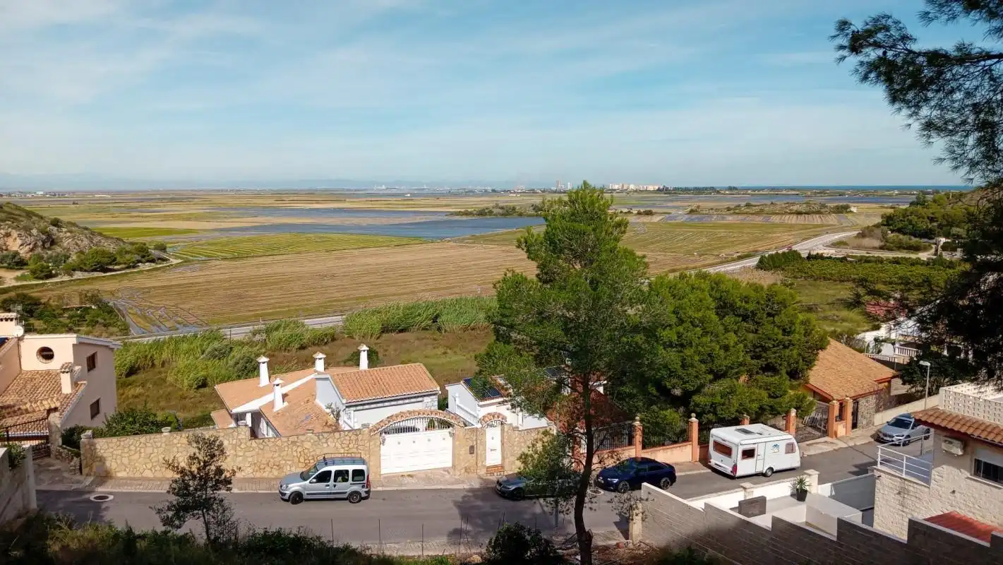 Terreno industrial en venta en Cullera