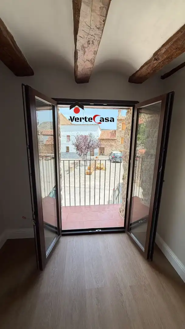 Vista exterior de Casa o xalet en venda en Mora de Rubielos amb Traster i Balcó