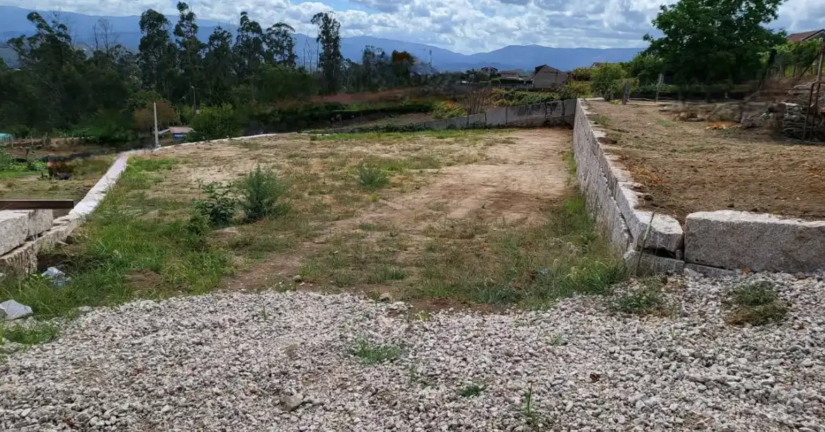 Lands and plots for sale in Rúa Joaquín Fernández Sestelo 21