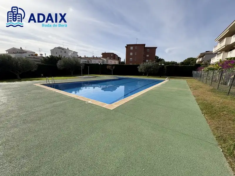 Casa adosada en venta en Roda de Berà