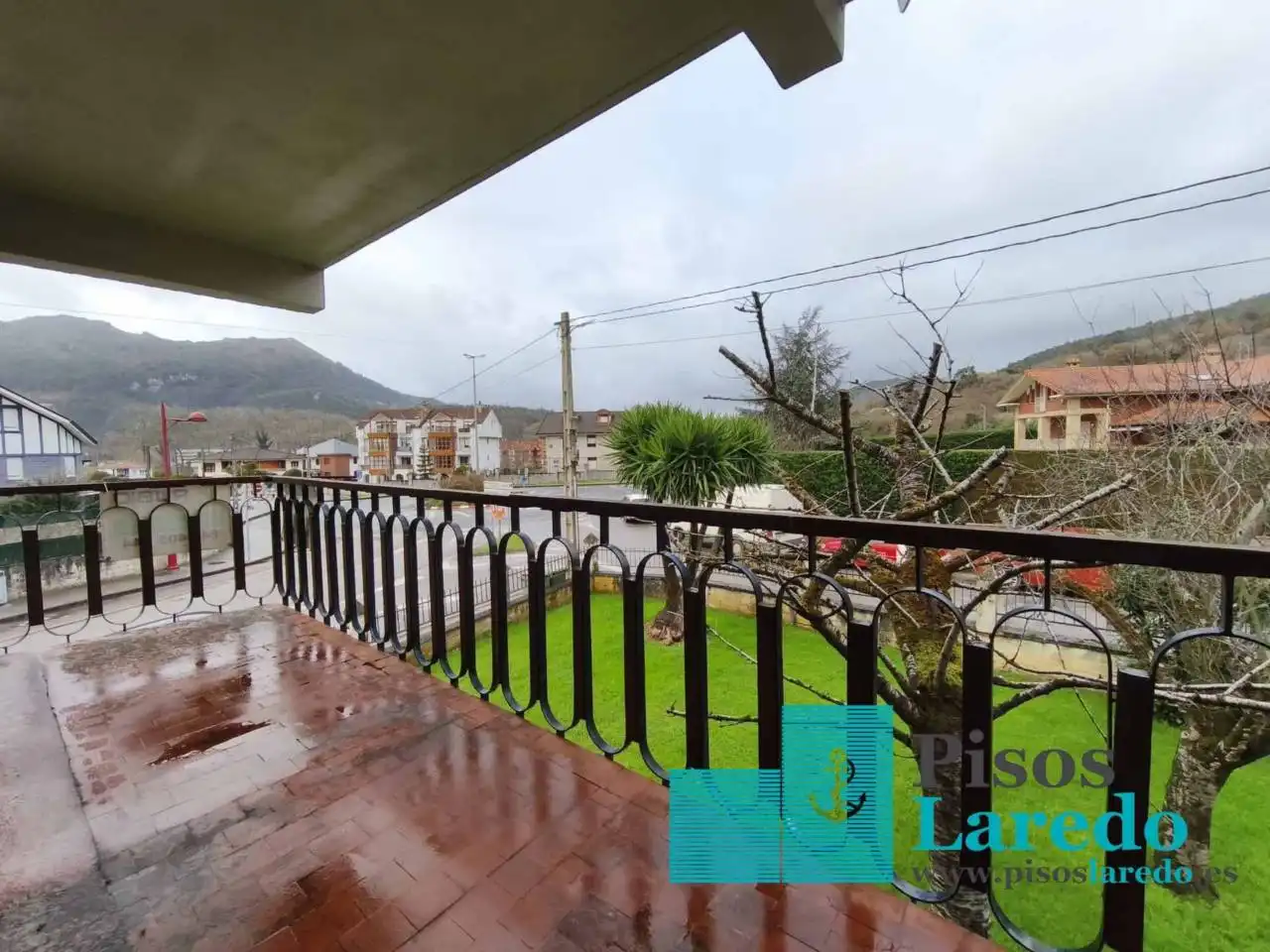 Casa o xalet en venda a Calle Mies, Ampuero