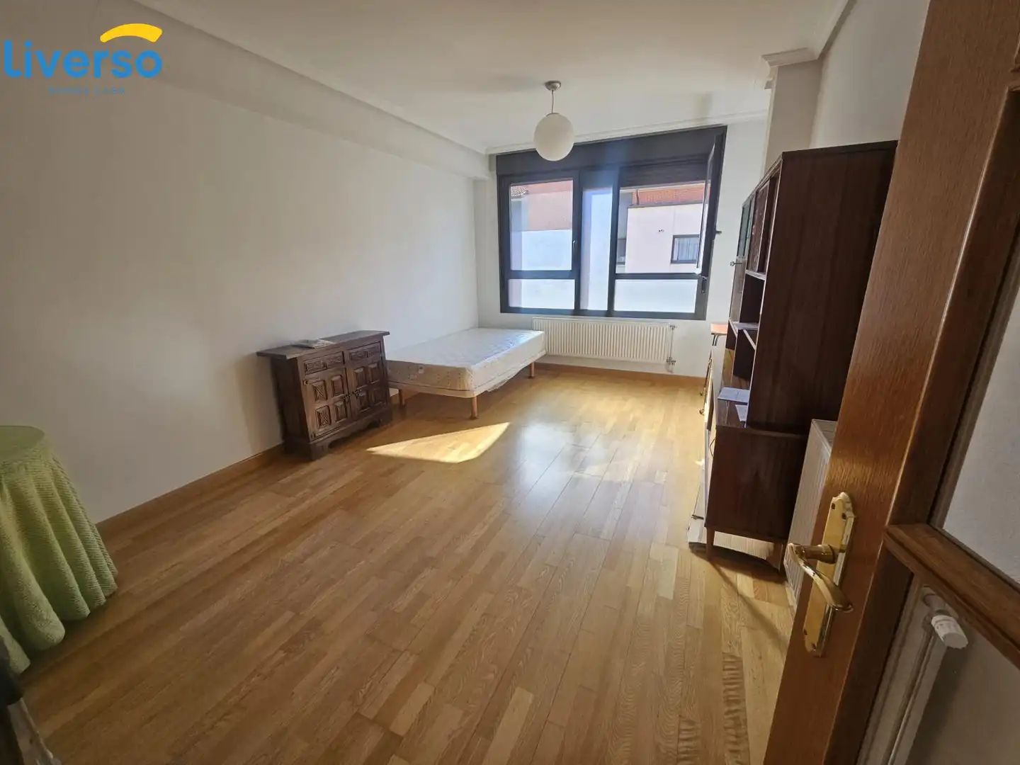 Sala d'estar de Pis en venda en Burgos amb Moblat