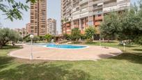 Swimming pool of Flat for sale in Benidorm  with Air Conditioner, Terrace and Balcony