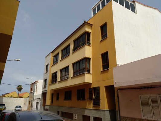 Vista exterior de Pis en venda en Telde