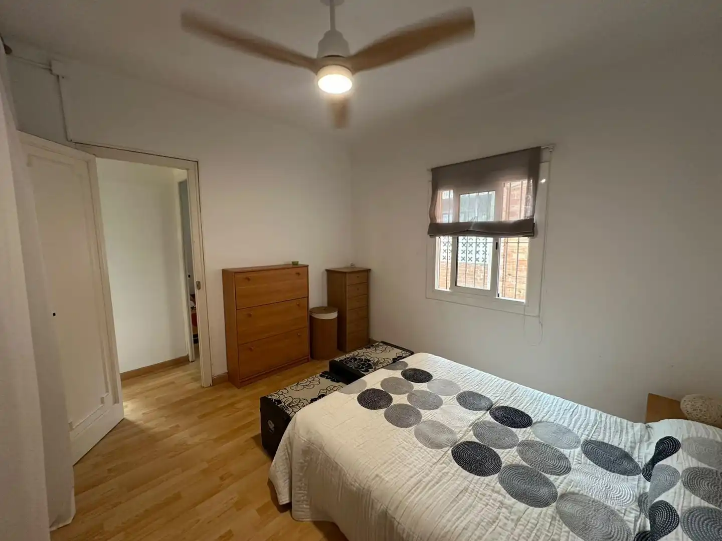 Dormitori de Apartament en venda en Barcelona amb Parquet, Traster i Moblat