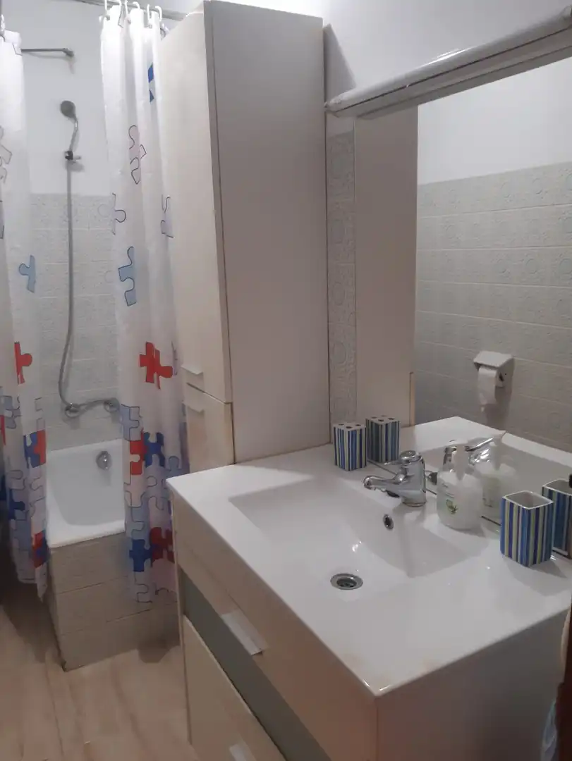 Baño de Piso de alquiler en Sotés con Calefacción y Amueblado