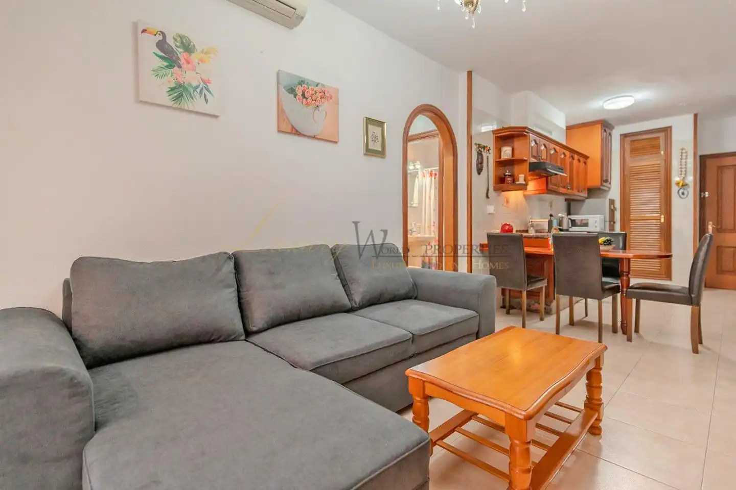Sala de estar de Apartamento en venta en Arona con Amueblado