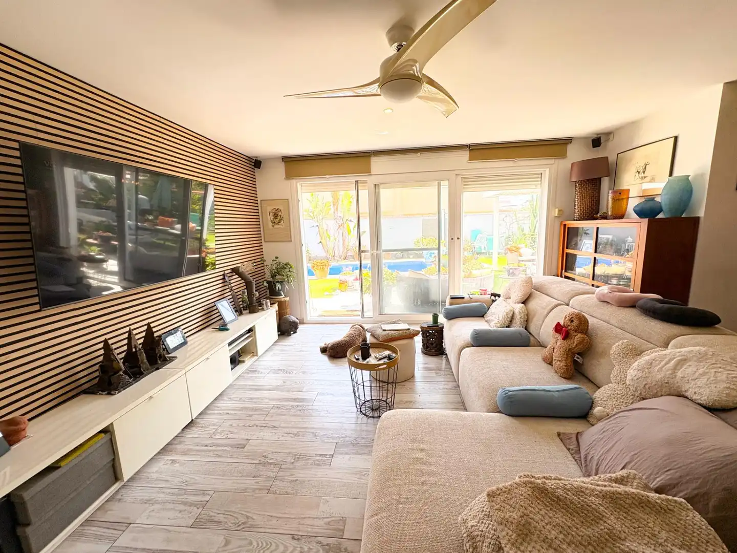 Sala de estar de Casa o chalet en venta en Torrevieja con Balcón y Piscina comunitaria