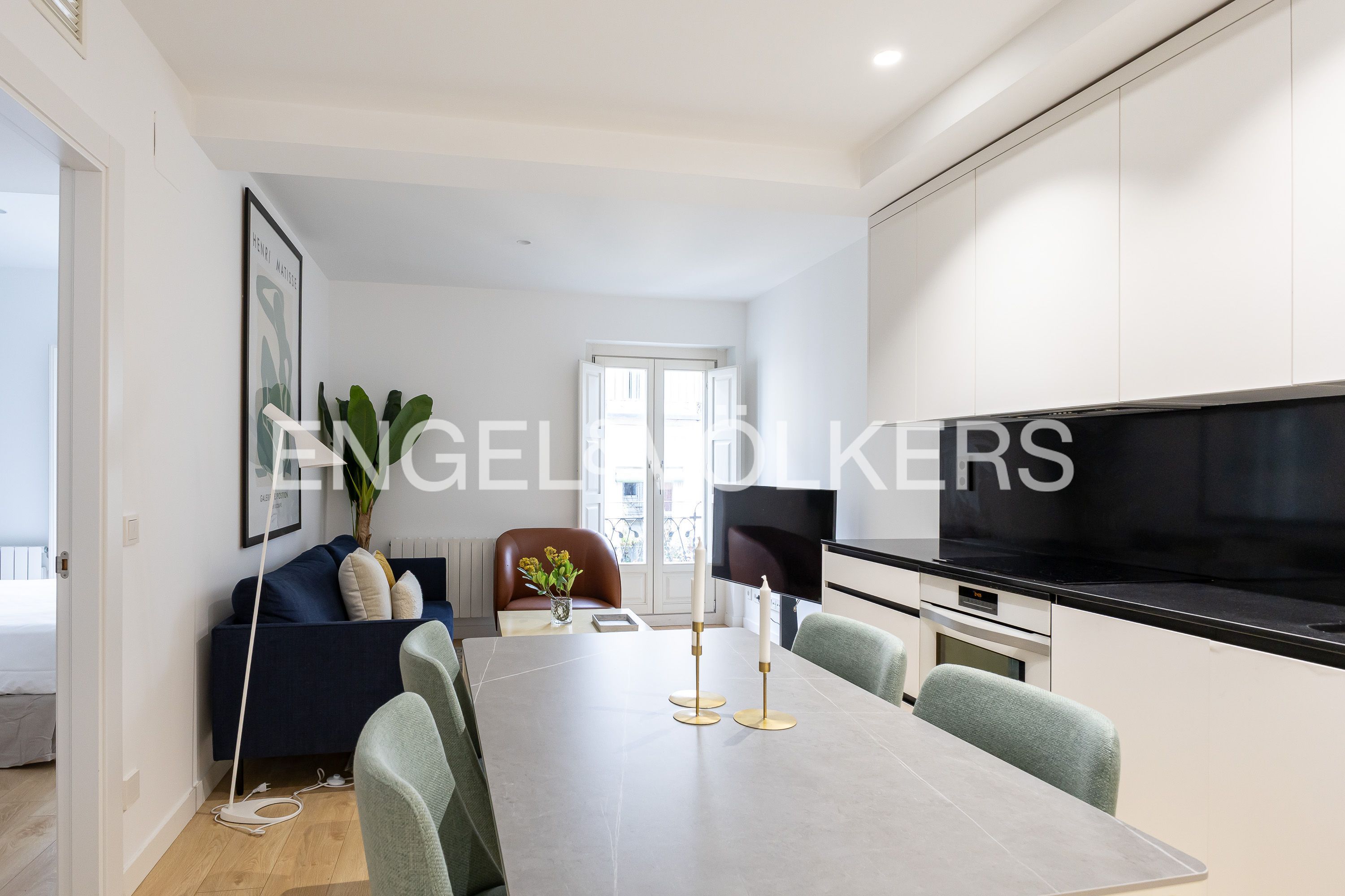 Menjador de Pis en venda en  Madrid Capital amb Aire condicionat, Calefacció i Moblat