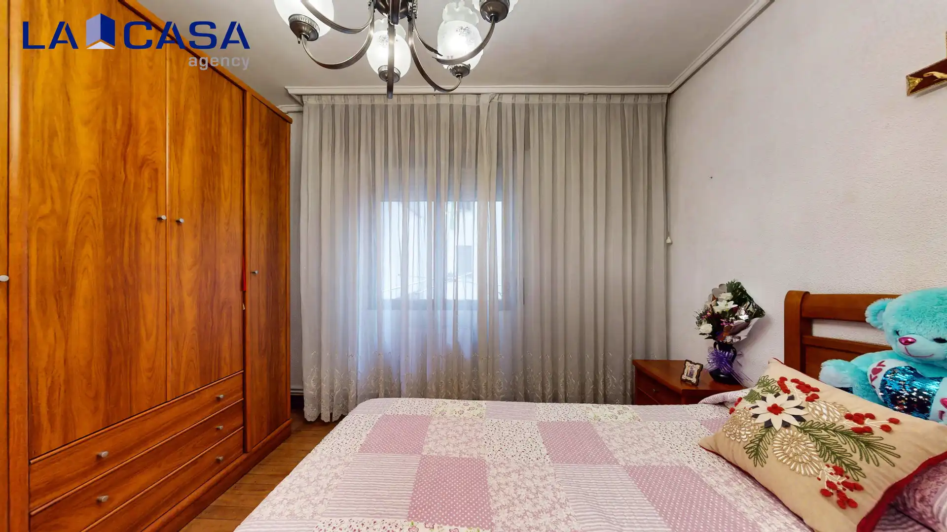 Habitación de Piso en venta en Bilbao  con Calefacción y Balcón