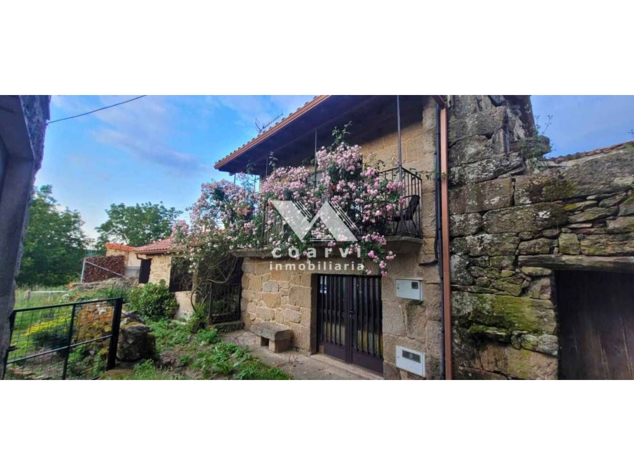 Vista exterior de Casa o xalet en venda en Allariz amb Aire condicionat, Calefacció i Jardí privat