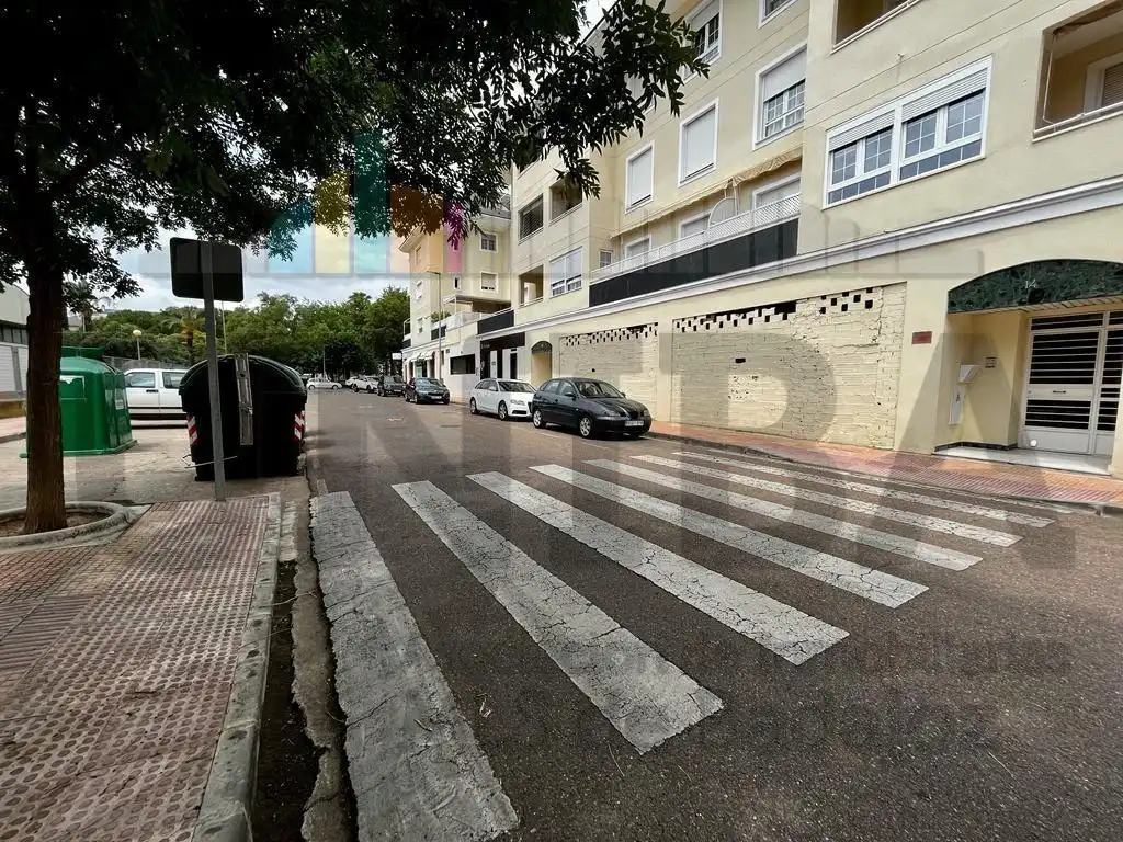 Garaje en venta en Avenida Elvas