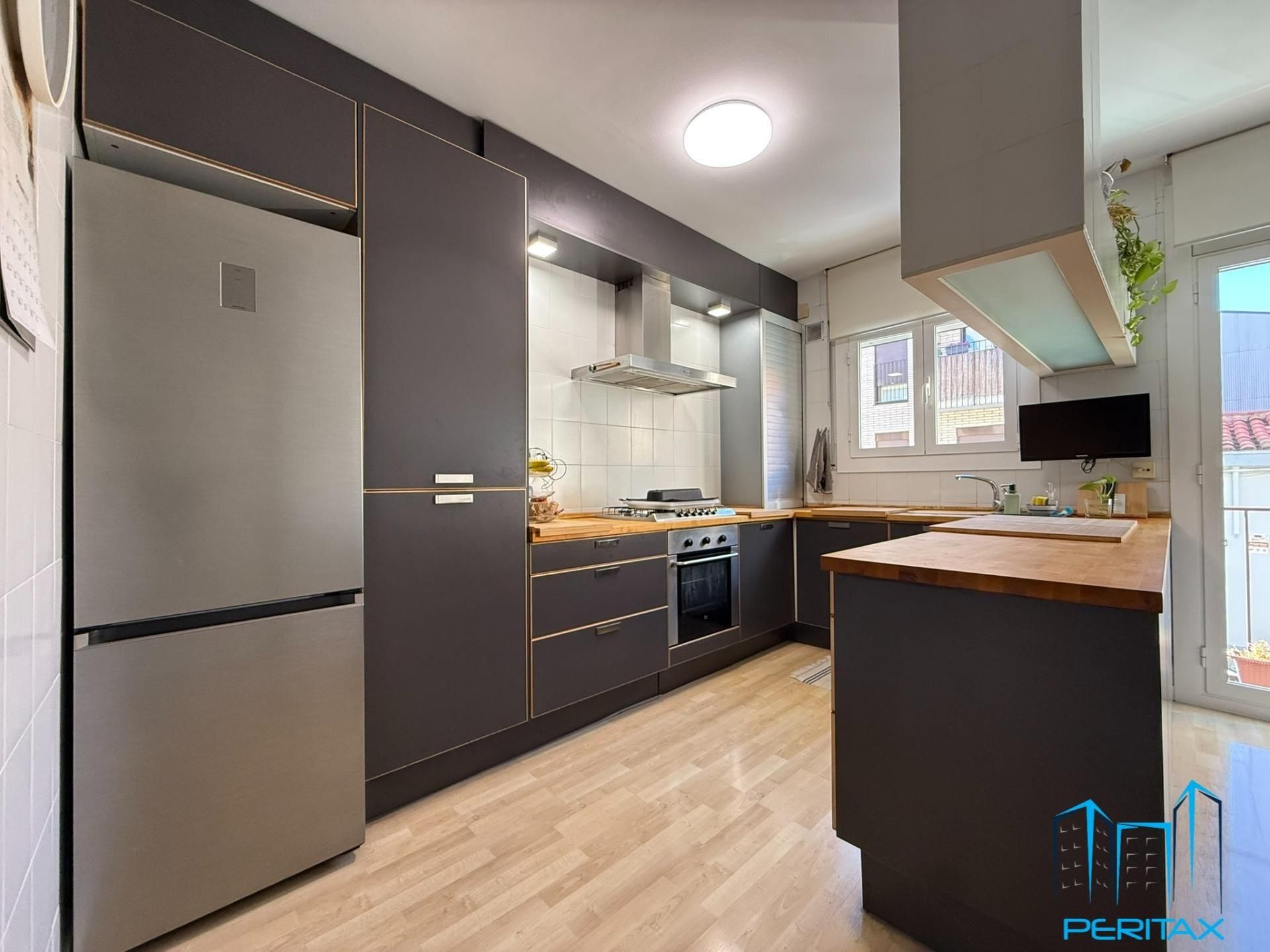 Kitchen of House or chalet for sale in Sabadell  with Air Conditioner, Heating and Private garden