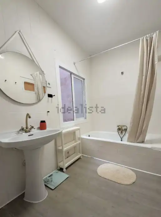 Bathroom of Flat for rent in Sagunto / Sagunt  with Air Conditioner, Terrace and Furnished