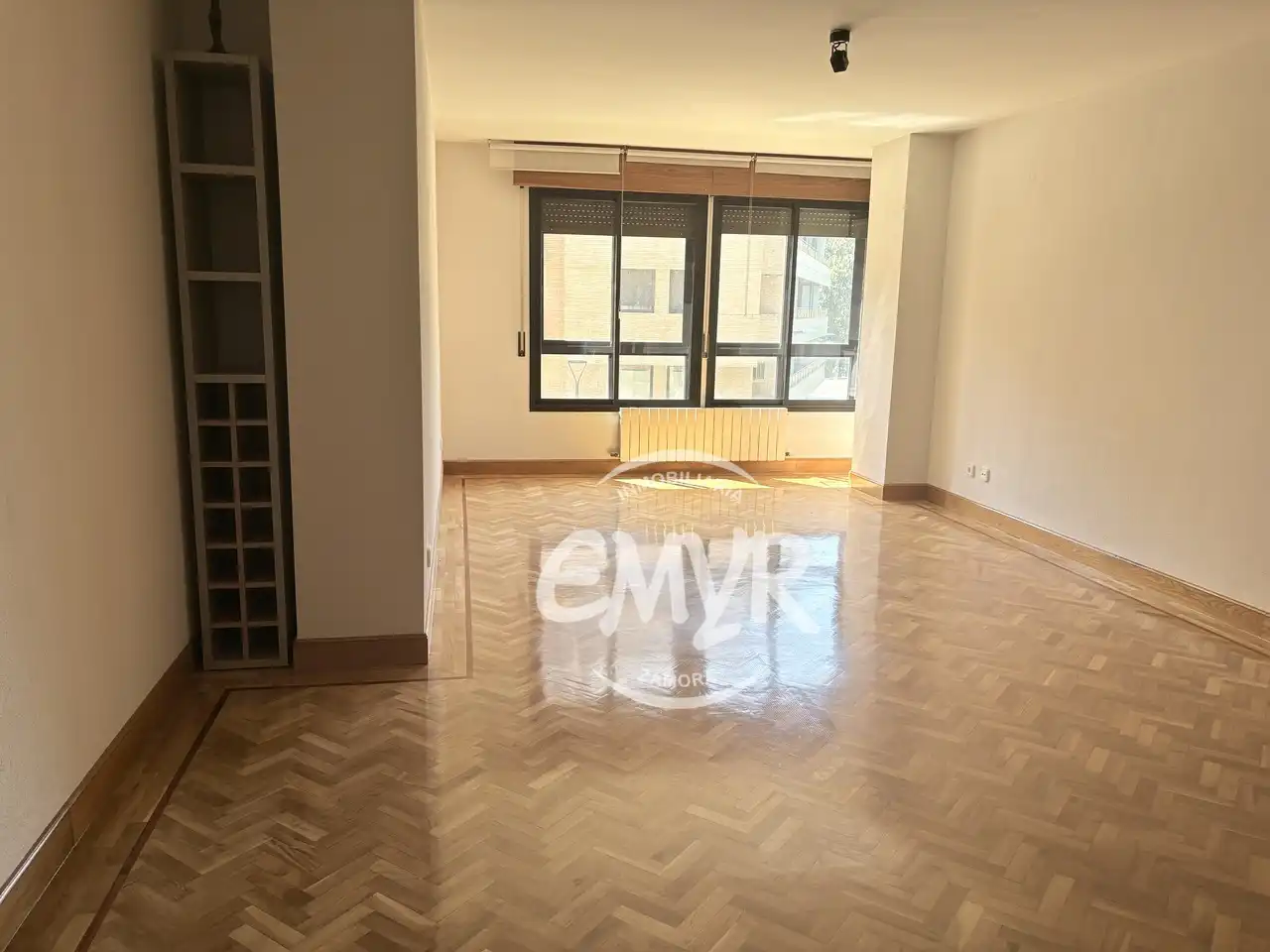 Wohnzimmer von Wohnung zum Verkauf in Zamora Capital  mit Heizung, Parkett und Abstellraum