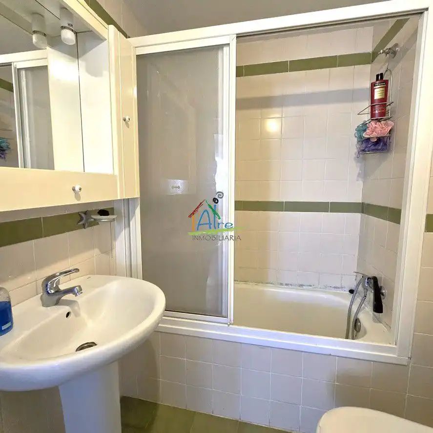 Badezimmer von Wohnung zum Verkauf in Almonte mit Klimaanlage, Terrasse und Gemeinschaftspool