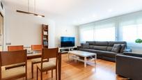 Living room of Flat for sale in Sabadell  with Air Conditioner, Terrace and Balcony