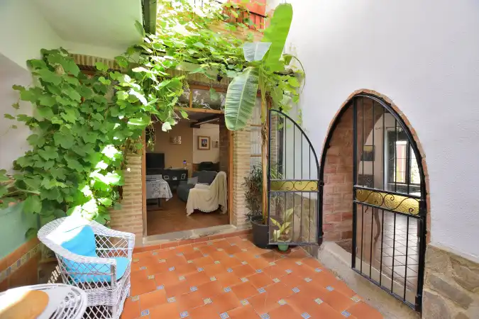 Jardín de Casa adosada en venta en Benaoján con Calefacción, Terraza y Jacuzzi