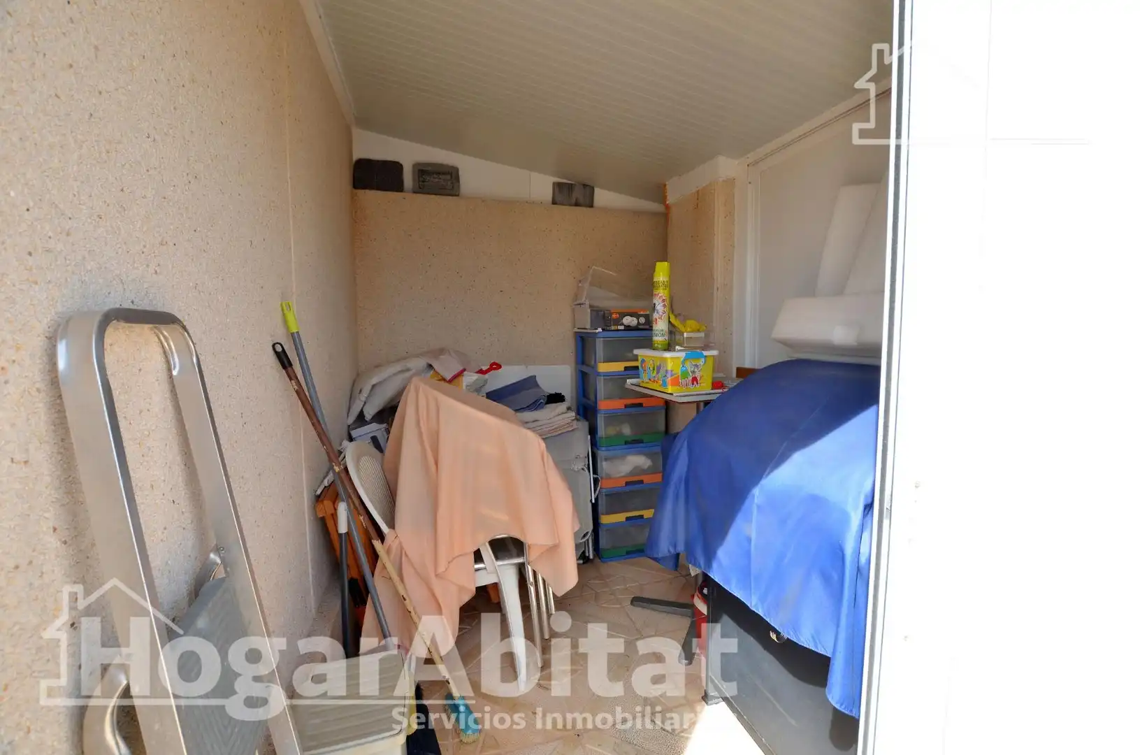 Habitación de Ático en venta en Alicante / Alacant con Calefacción, Jardín privado y Terraza