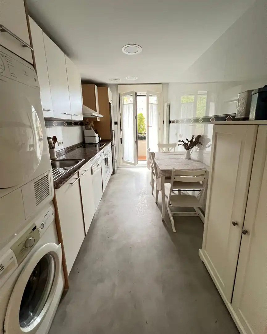 Cocina de Piso en venta en  Logroño con Aire acondicionado, Calefacción y Jardín privado