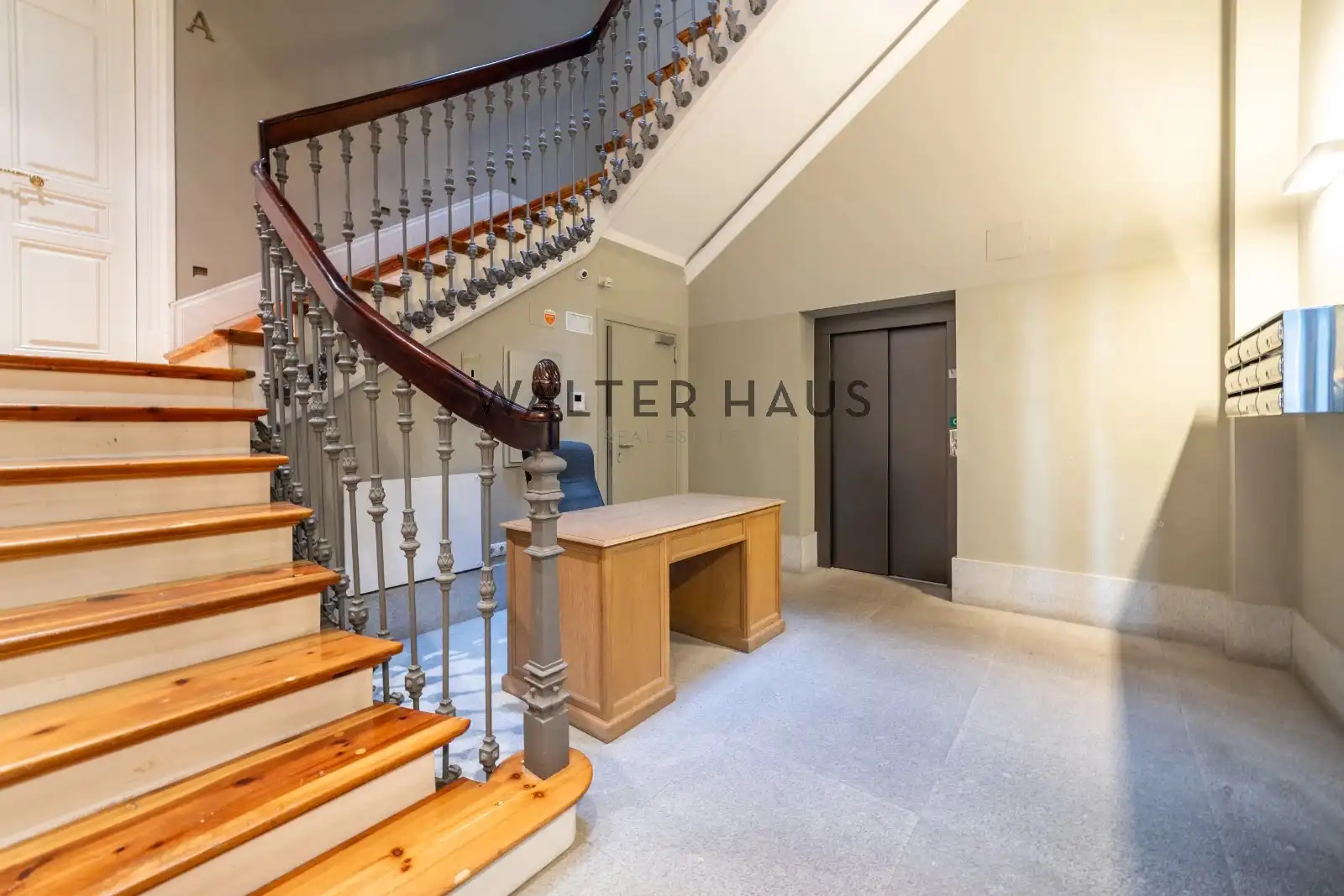 Flat for sale in Chamberí