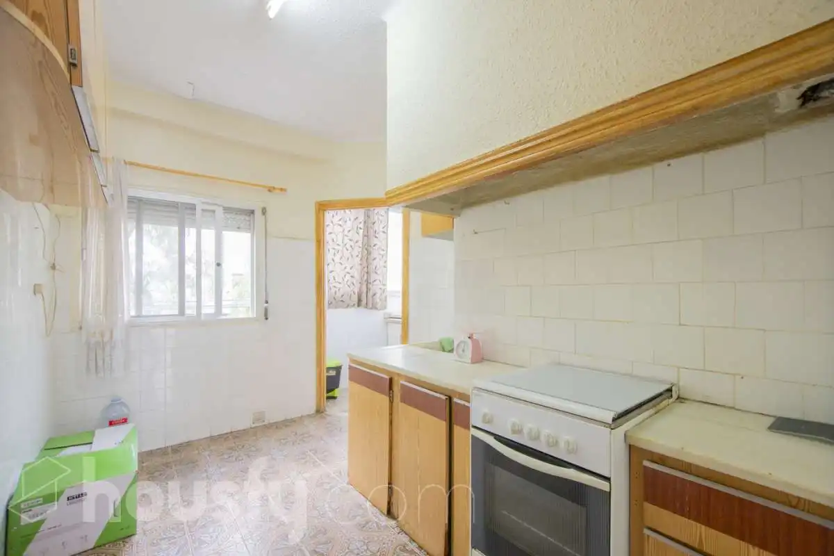 Kitchen of Flat for rent in Benetússer  with Air Conditioner, Furnished and Balcony