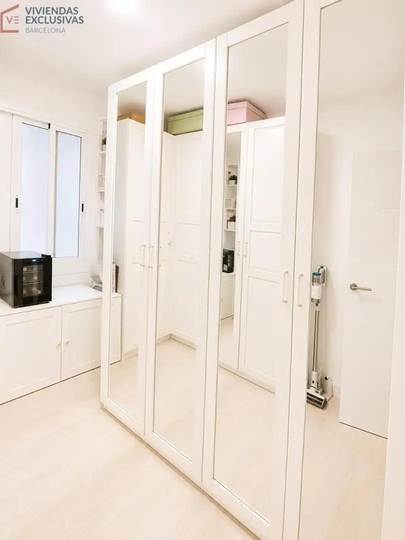 Flat with terrace for sale in Avenida de Roma, imagen 3