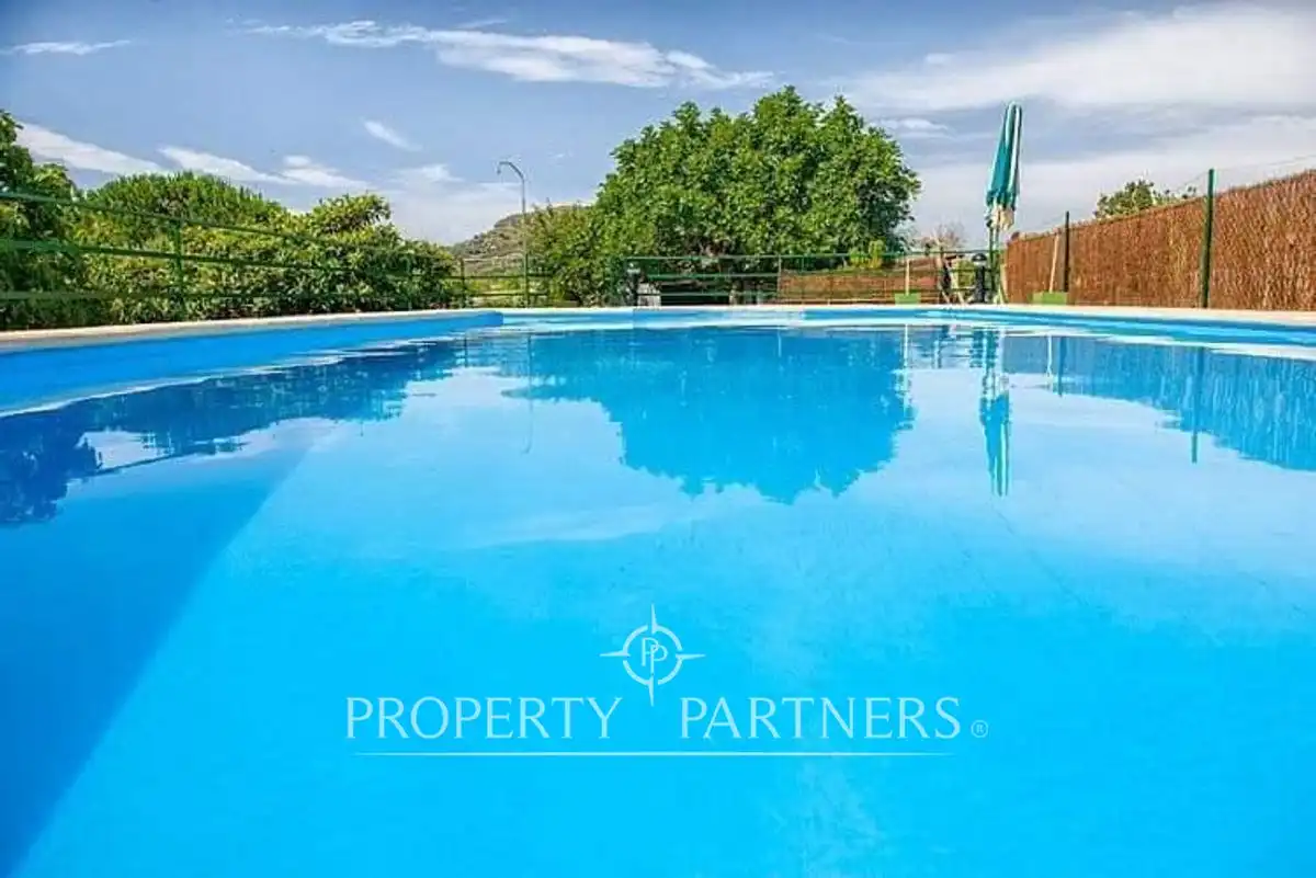 Piscina de Finca rústica en venda en Sant Llorenç des Cardassar amb Calefacció, Jardí privat i Terrassa
