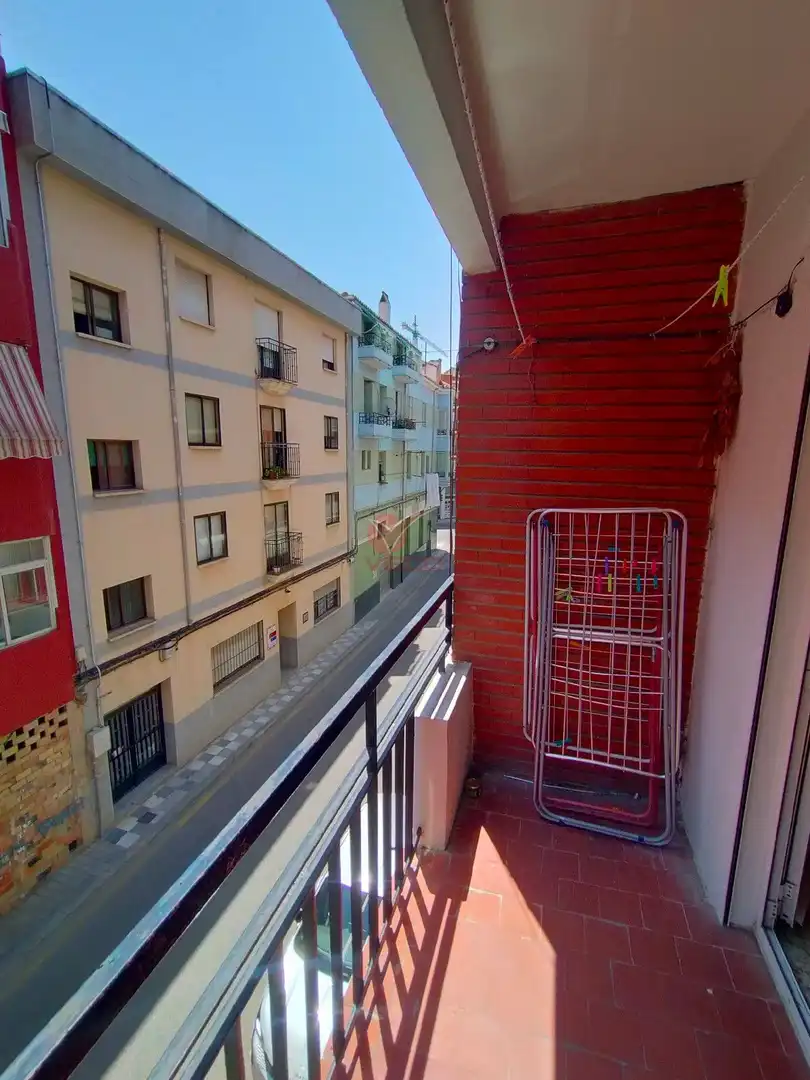 Terraza de Piso de alquiler en Cuenca con Calefacción, Terraza y Amueblado