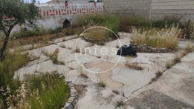 Casa o xalet en venda en Montserrat amb Jardí privat i Piscina