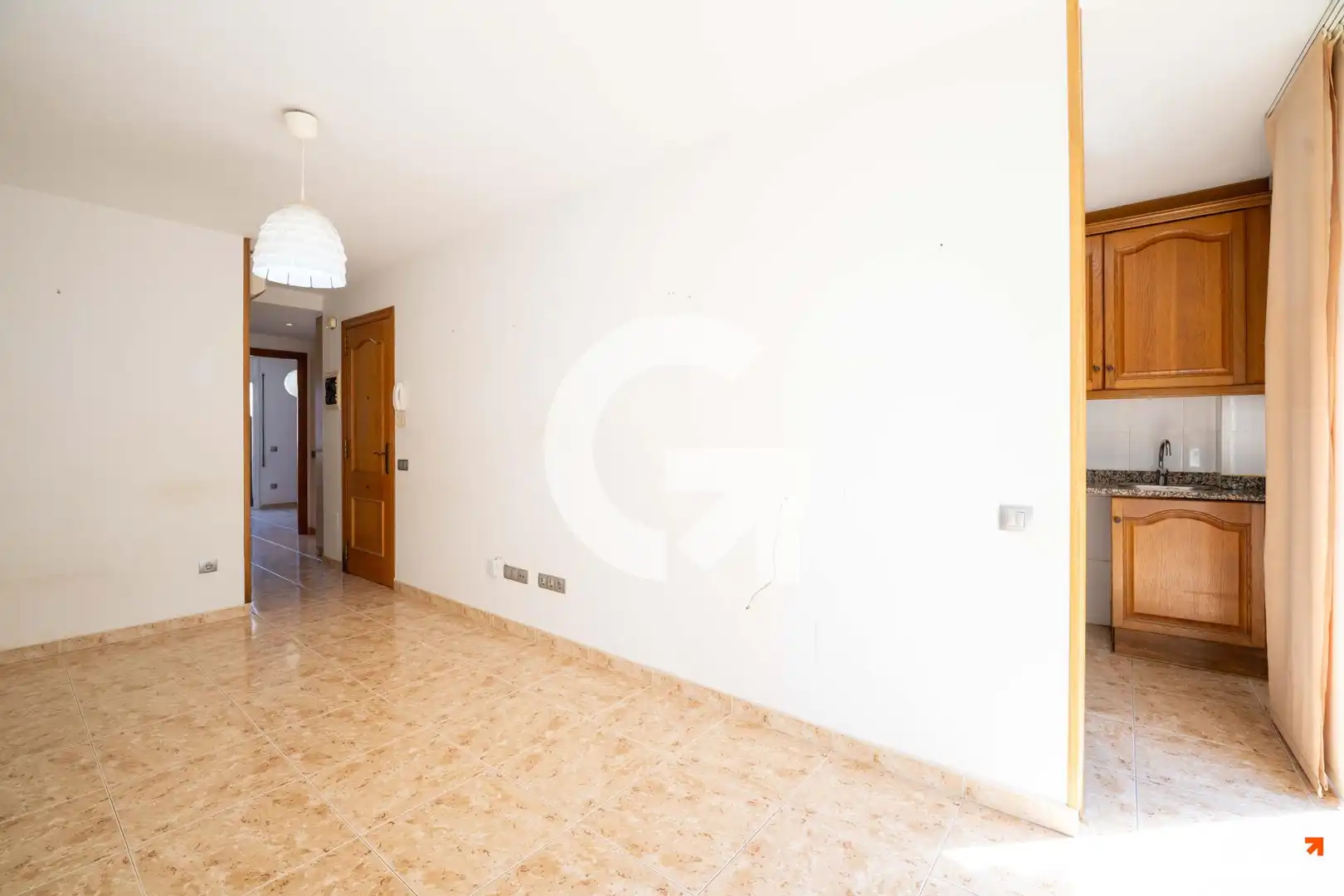 Flat for sale in Mataró  with Air Conditioner, Oven and TV