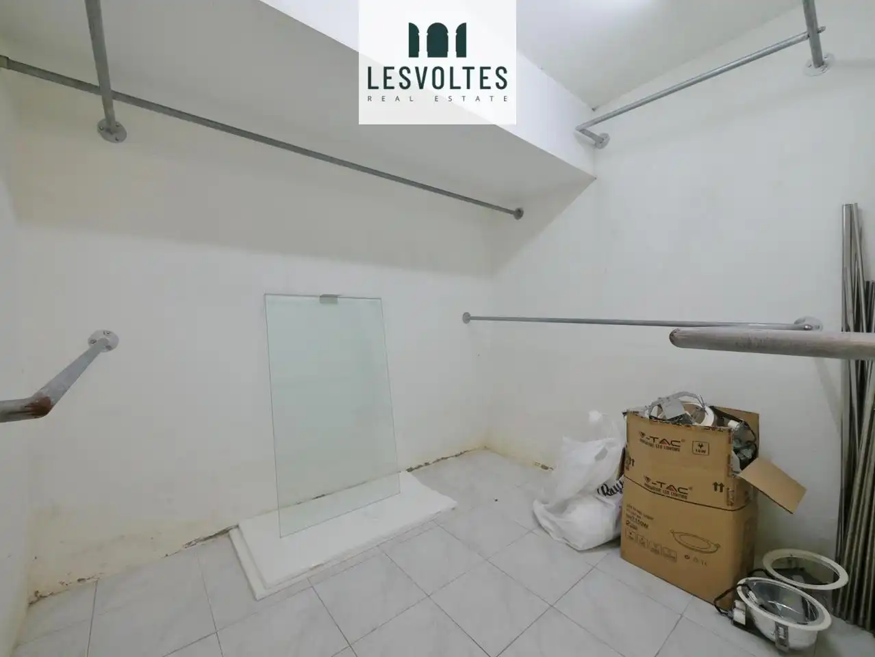 Business premises for sale in Carrer de la Tarongeta, imagen 11