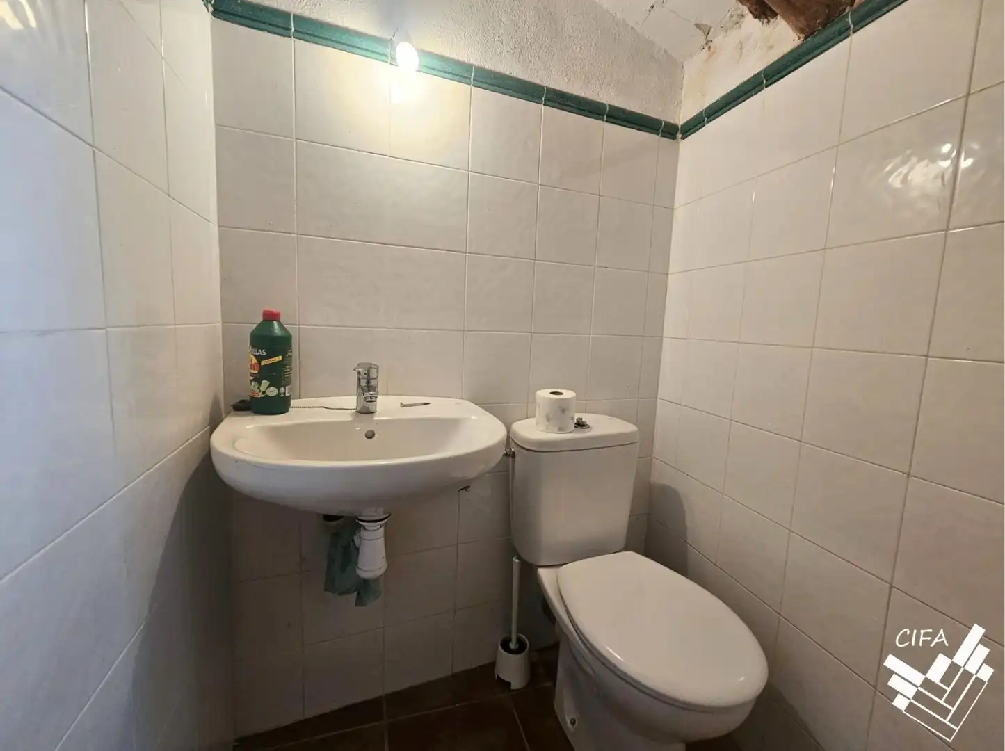 Bathroom of Houses for sale in Vallibona  with Terrace and Furnished