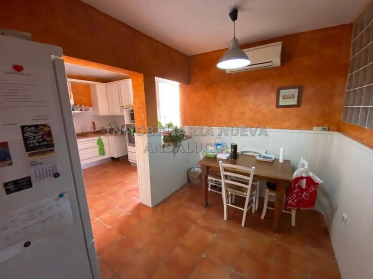 Cuina de Pis de lloguer en Almería amb Aire condicionat, Terrassa i Moblat
