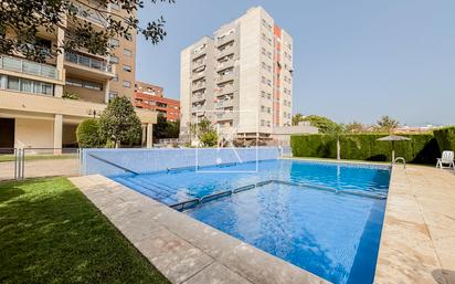 Swimming pool of Attic for sale in  Valencia Capital  with Air Conditioner, Terrace and Swimming Pool