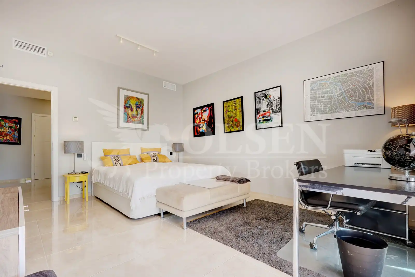 Habitación de Casa o chalet en venta en Estepona con Aire acondicionado, Calefacción y Jardín privado