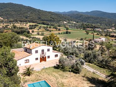 Maison rustique avec piscine à vendre à Les Franqueses del Vallès