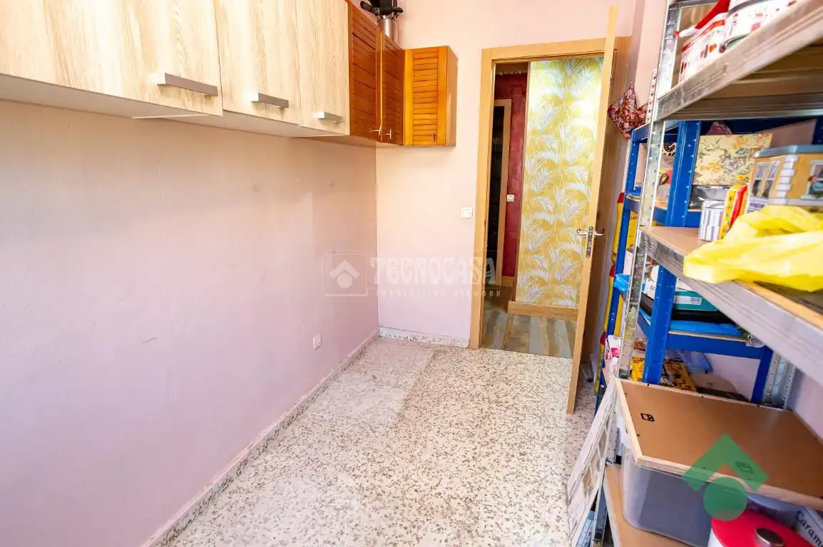 Cocina de Piso en venta en Algeciras con Calefacción