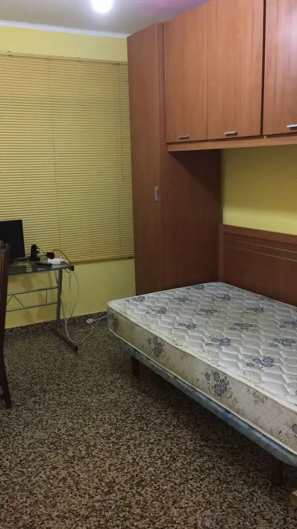 Dormitori de Pis en venda en Ponferrada amb Calefacció, Terrassa i Traster