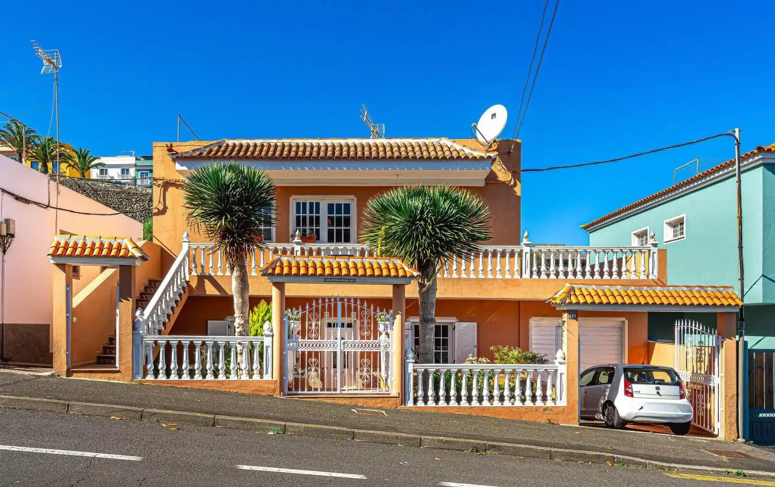 Vista exterior de Casa o chalet en venta en San Juan de la Rambla con Terraza, Trastero y Amueblado