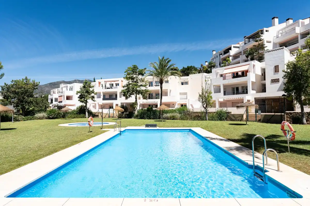 Apartment with pool for sale in camelia, imagen 11
