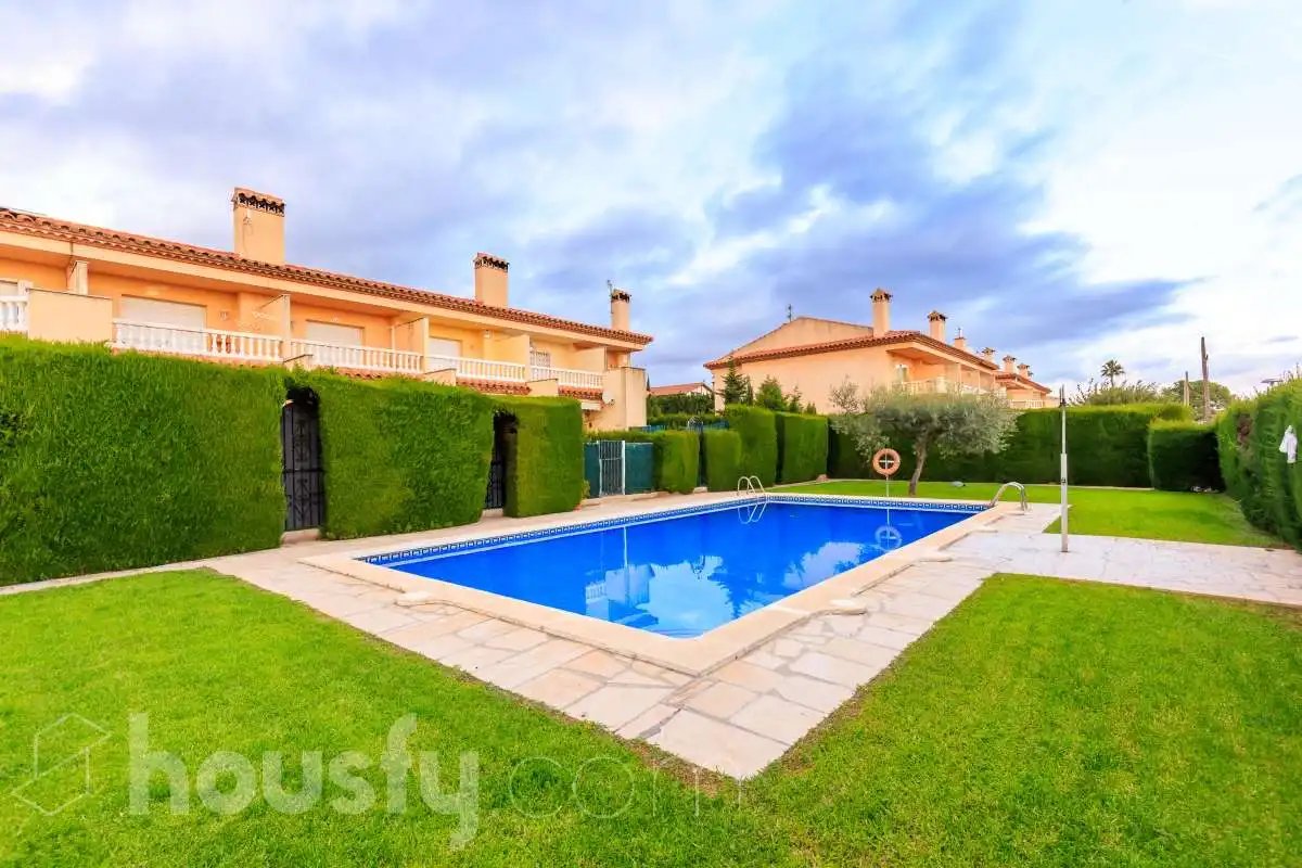 House with terrace for sale in CL De les Gardenies ., imagen 37